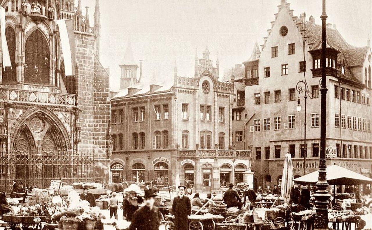 Historische Fotografie des Nürnberger Hauptmarkts