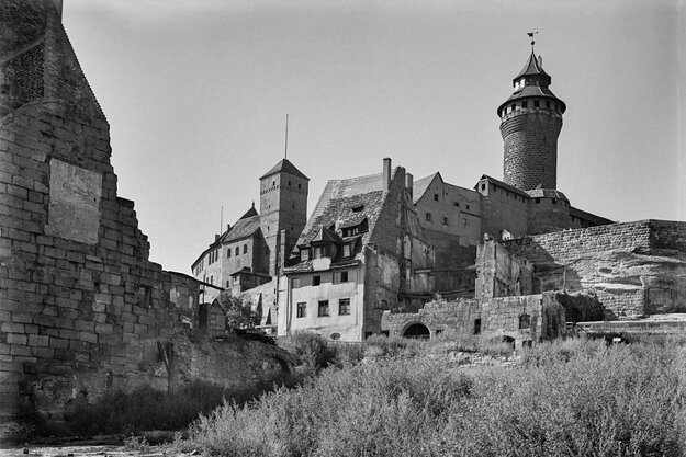 Infos Rundgang Nürnberg wiederaufgebaut